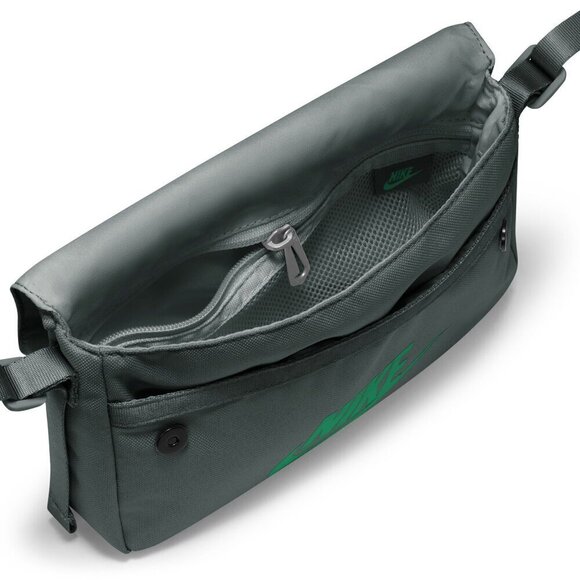 NWT Nike Sportswear Futura 365 Green 3L Crossbody Bag - Picture 4 of 7